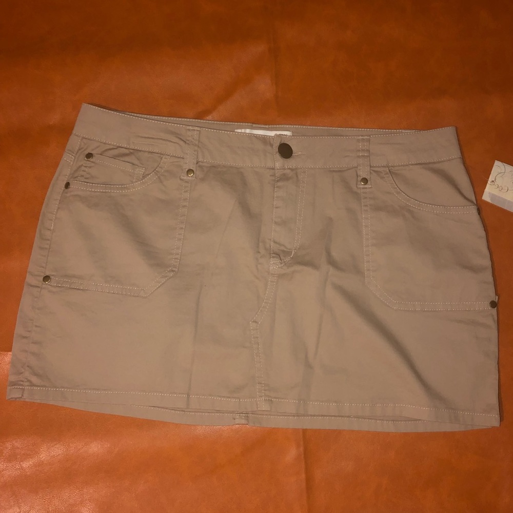 Khaki Mini skirt